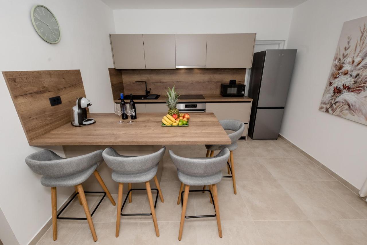 Peaceful Haven Near The Sea-Apartments Torlak Rab Banjol Bagian luar foto