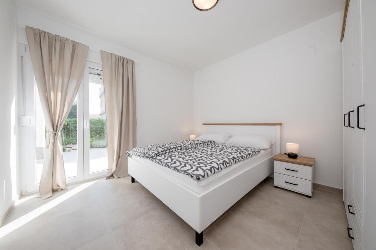 Peaceful Haven Near The Sea-Apartments Torlak Rab Banjol Bagian luar foto