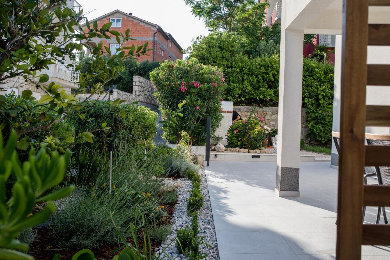 Peaceful Haven Near The Sea-Apartments Torlak Rab Banjol Bagian luar foto